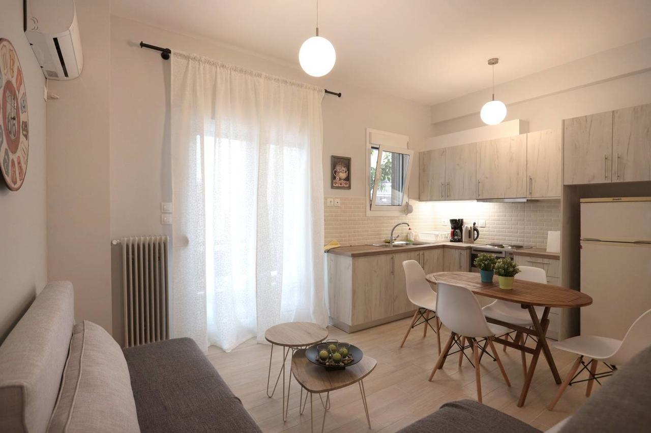Pale Coloured Apt In Athens Historic Centre Atenas Exterior foto