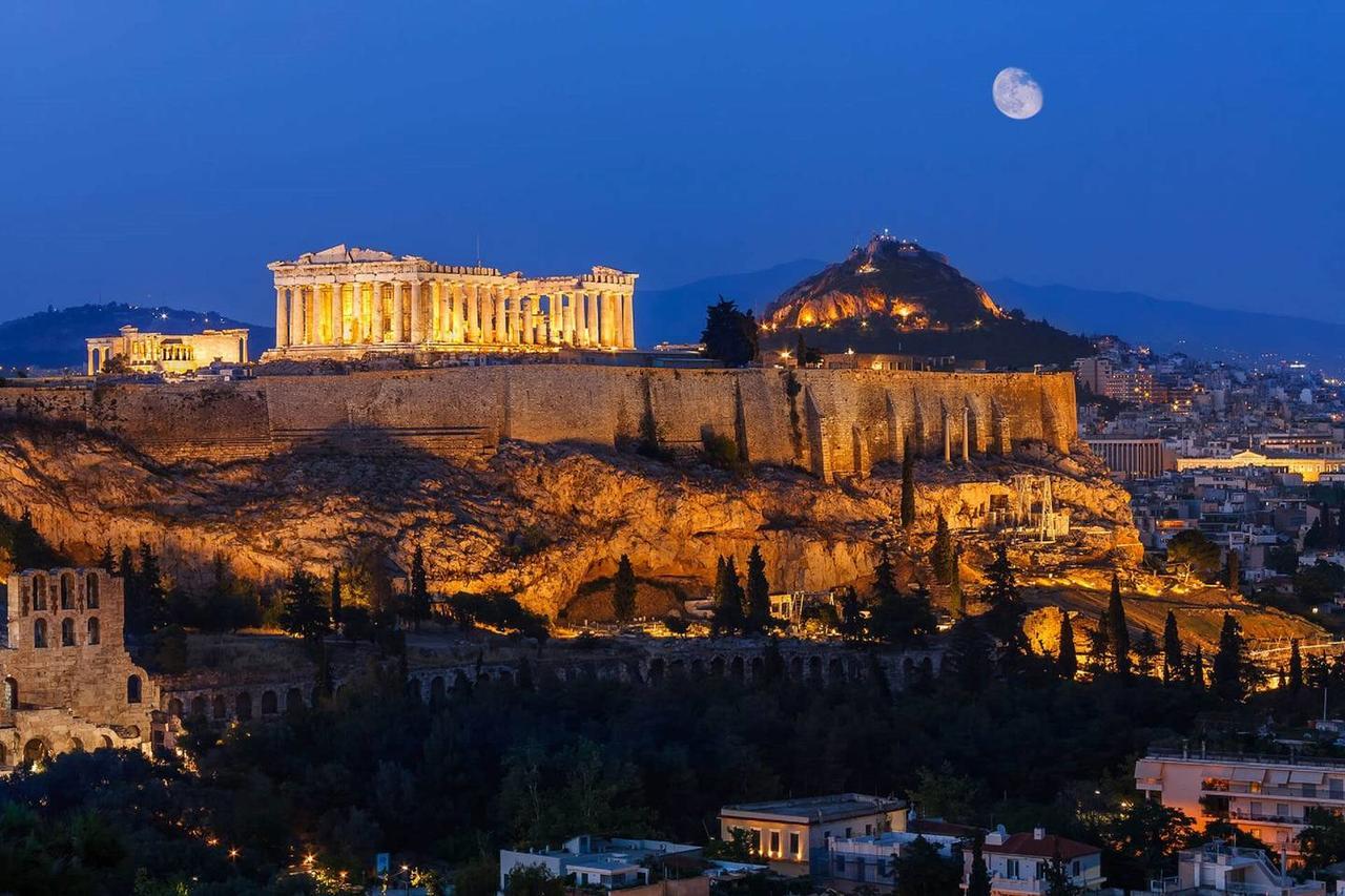Pale Coloured Apt In Athens Historic Centre Atenas Exterior foto